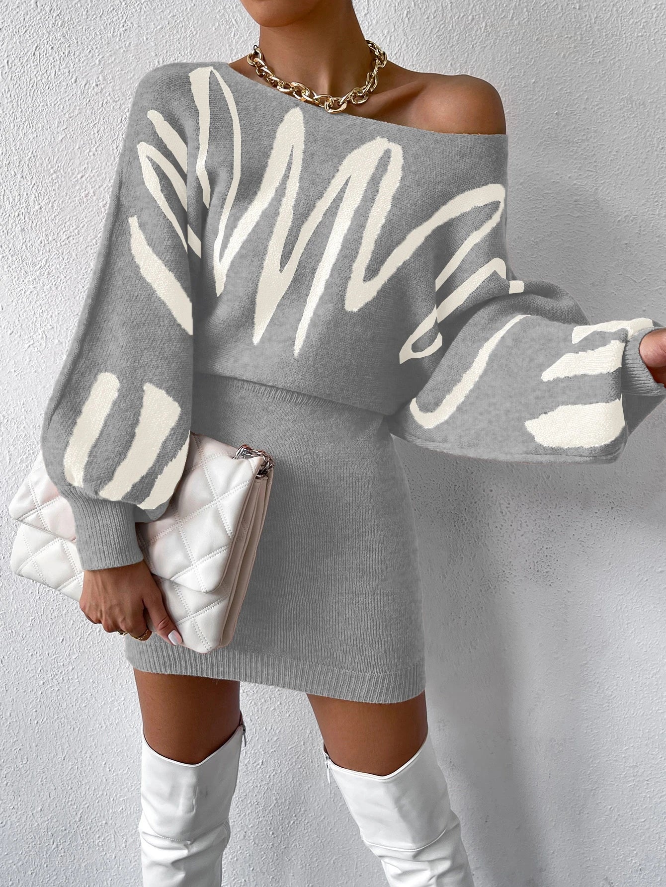 Chiquease Graphic Pattern Batwing Sleeve Sweater Dress